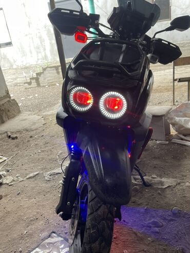 обмен на участок бишкек: Макси-скутер Tank, 150 куб. см, Бензин