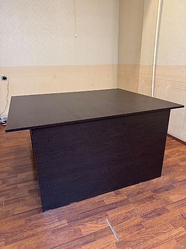 Ofis mebeli: İşlənmiş, Kvadrat masa — 4