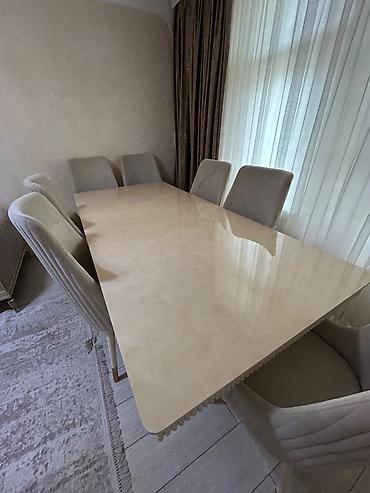 2 m: Açilan Masa Desti yenidir .Sema mebel salonundan 3200 azn e alinib — 1