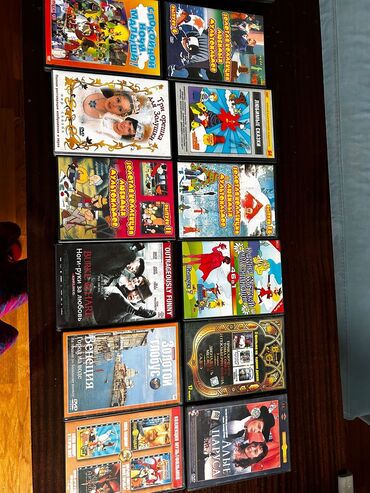 kassetlər: HƏR BİRİ 0.50 MANATDIR !!! HAMISI TOPLAM 6 MANATDIR !!! DVD disklər
