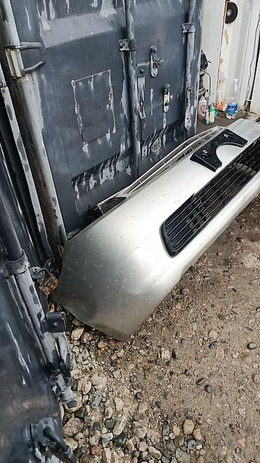 Передний бампер для автомобиля Ford Focus II (дорестайлинг), цвет