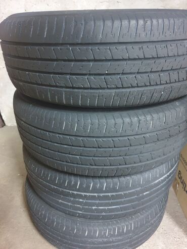 куплю резину 19565 r15: Шины 225 / 65 / R 17, Лето, Б/у, Комплект, Легковые, Maxxis