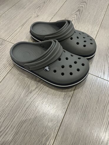 Мужская обувь: Crocs оригинал 100%
размер J3 (34-35)