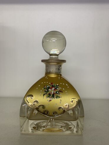 сансиро парфюм: Графины декоративные,стеклянные для ароматных масел и парфюма .объем