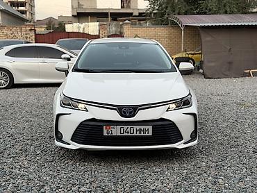 11700: Toyota Corolla: 2021 г., 1.8 л, Вариатор, Гибрид, Седан — 2