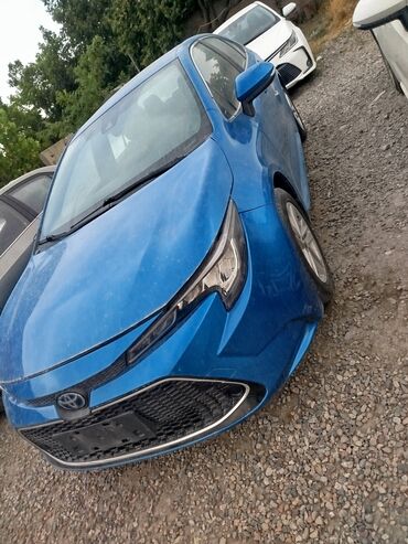 corolla runx: Toyota : 2019 г., 1.8 л, Вариатор, Гибрид, Седан