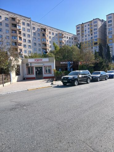 квартиры посуточно в баку: Obyekt satılır.Sumqayıt şəhər 18 mkr.Elmar marketlə Dünya Tvnin