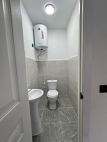 Коммерческая недвижимость: Сдаю Офисный кабинет: 15 м², С ремонтом, С отдельным санузлом — 2