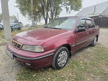 Daewoo Nexia: 2004 г., 1.5 л, Механика, Бензин, Седан
