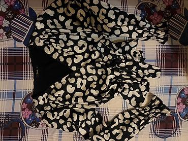 Qadın bluzası – qara fon üzərində iri ağ leopard naxışı elde 2 eded