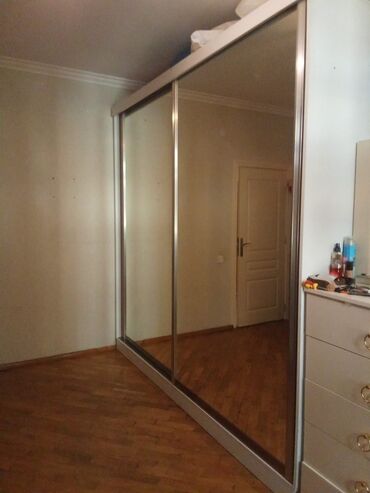Kupe, 3 qapılı Düz dolab, Qarderob, paltar dolabı