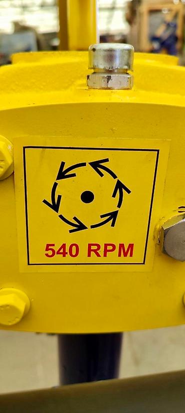 Другие виды копалок: Навесной ямобур диаметр бурения / глубина бурения 20 см (200 мм) / — 6