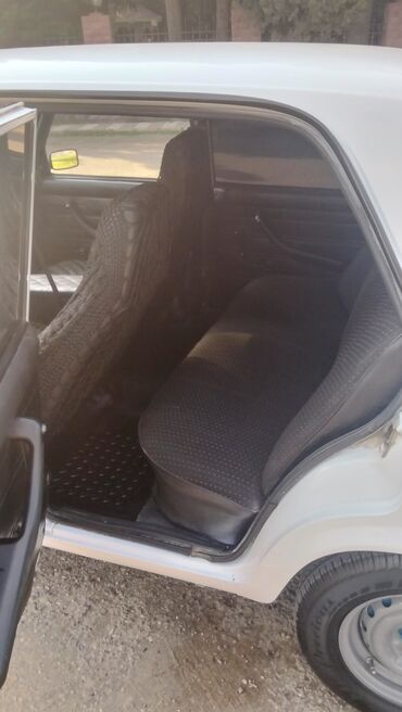 VAZ (LADA): VAZ (LADA) 2107: 1.6 l | 2007 il 154782 km Sedan -da lalafo.az — 4 VAZ (LADA): VAZ (LADA) 2107: 1.6 l | 2007 il 154782 km Sedan — 4