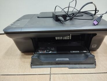 printer rəng: Katric kraska doldurlmaldi yoxdur isleyir kraskasi qutarib HP Deskjet