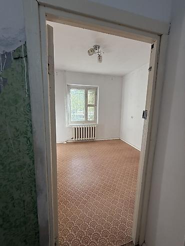 гасниса: 4 комнаты, 85 м², 12 мкр 1 этаж, Требуется ремонт — 7