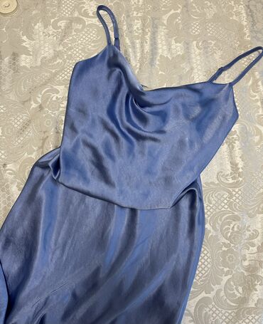 платье комбинация бишкек: Күнүмдүк көйнөк, Италия, Жай, Атлас, S (EU 36), M (EU 38)