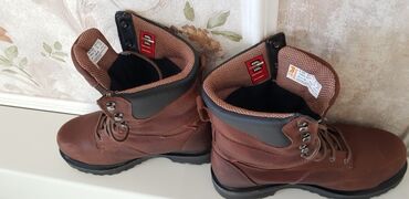 грубые ботинки: Продаётся ботинки производства США, фирма Timberland PR, размер 39