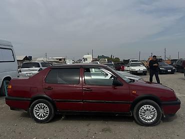 дверная обшивка гольф 3: Volkswagen Vento: 1994 г., 1.8 л, Седан — 3