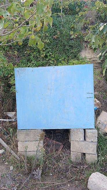 Metaldan hazırlanmış mavi rəngli qapılı sandıq/kabinet - Material lalafo.az -da Metaldan hazırlanmış mavi rəngli qapılı sandıq/kabinet - Material
