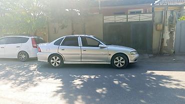 opel karobka: Opel Vectra: 2 l | 1999 il 194000 km Sedan — 5