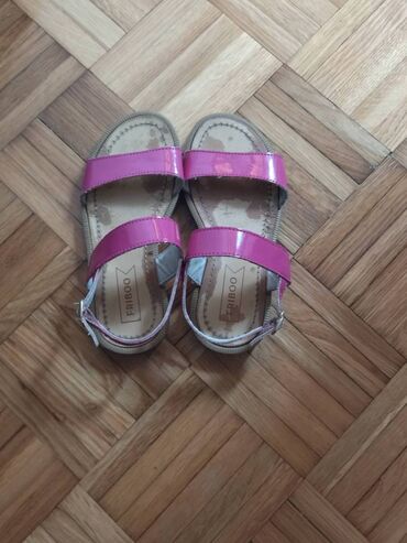 deichmann sandale ravne: Sandals, Size - 30