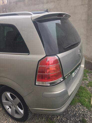 opel 1 9: Opel Zafira: 1.9 l | 2006 il | 271000 km Sedan