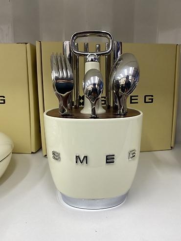 Ашкана приборлору: Набор столовых приборов SMEG с подставкой-органайзером. - Бренд: SMEG — 1