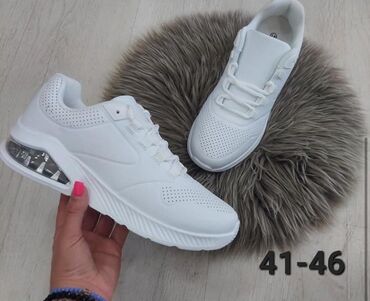 bata obuca velicine u cm: Fantastične muske patike po super ceni NOVO!

41-46

Cena 3890 din

DM