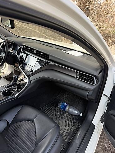 Toyota: Toyota Camry: 2018 г., Седан — 8