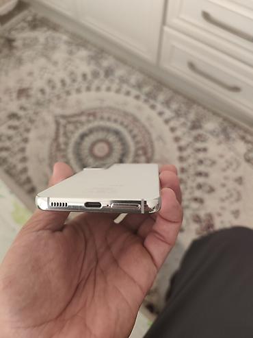 iphon 13 mini: Samsung Galaxy S22, Б/у, 128 ГБ, цвет - Белый, 2 SIM — 3