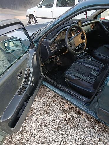 Audi: Audi 80: 1991 г., 2 л, Механика, Бензин, Седан — 10