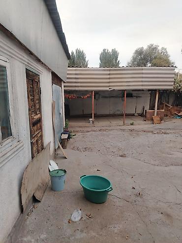 продаю дом киргизия 1: 6 комнат, 120 м², 25 соток, Петровка, Собственник — 2