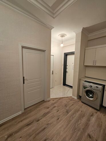 Otaqların satışı: 1 otaqlı mənzil – sanitar qovşağı və balkonlu - Hamam/tualet: duşa — 12