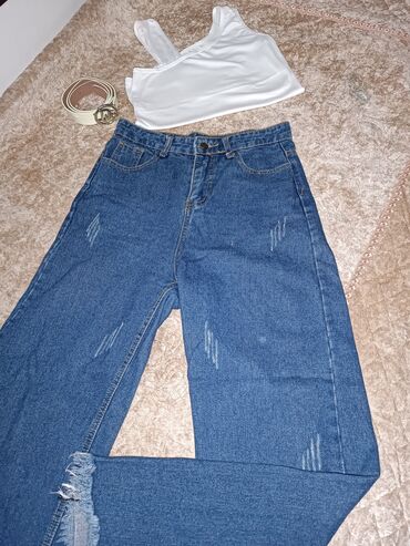 Cinslər: Cins S/M ölçü crop S ölçü
ikisi bir yerde 12 azn