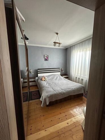 Bağ evlərinin satışı: Qaradağ Rayonu Qobustan Qəsəbəsinde 6 Sot Torpağda Kürsülü ev və — 4