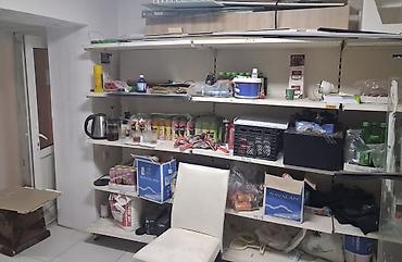 divar rəf: Market vitrini.Metal mağaza rəfi satılır – çoxsəviyyəli, modul tipli — 1