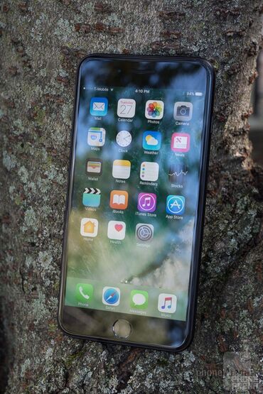 Apple iPhone: IPhone 7 Plus, 32 GB, Black Titanium, Barmaq izi