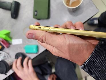 samsung i8190: IPhone 11, 64 ГБ, жёлтый Характеристики и детали: - Модель: iPhone 11 — 5