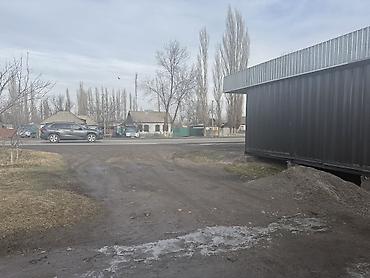 Аренда магазинов: Сдам контейнер под магазин (розничная торговля, и т.д.) находится в — 1