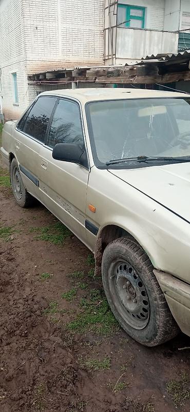 Mazda: Mazda 626: 1989 г., 2 л, Бензин, Седан — 3