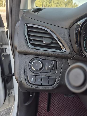 Продажа авто: Chevrolet Spark: 2017 г., 1 л, Вариатор, Бензин, Хэтчбэк — 10