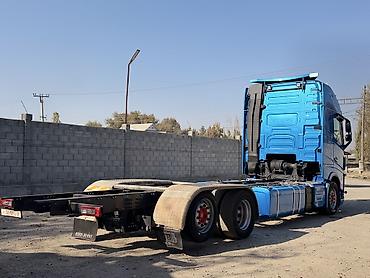 uni 260b: Тягач, Volvo, 2020 г. — 6