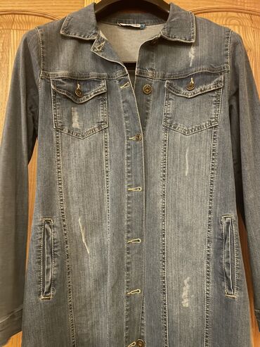 cins godəkcə: Cins[jeans] gödəkçə(pencək), 38 razmer, yenidir istifade olunmayıb