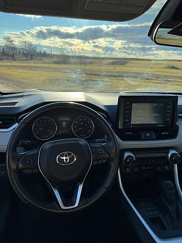 Toyota: Toyota RAV4: 2021 г., 2.5 л, Автомат, Бензин, Кроссовер — 16