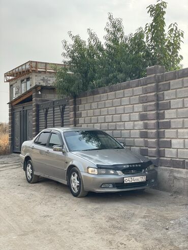продаю или меняю на дом: Honda Accord: 2000 г., 2 л, Автомат, Бензин, Седан
