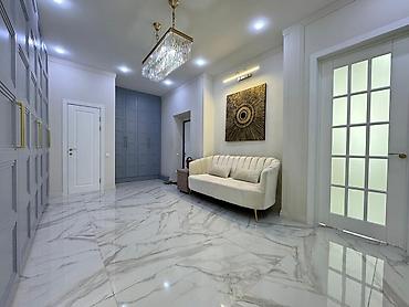 Долгосрочная аренда квартир: 4 комнаты, Риэлтор, Без подселения, С мебелью полностью — 3