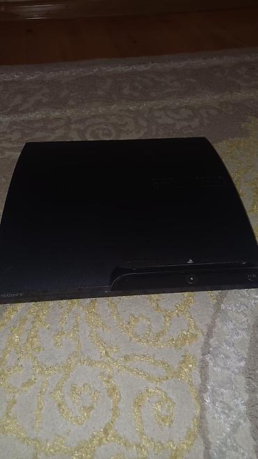 хвох сериес с: Sony PlayStation 3 (PS3) Slim oyun konsolu - Rəng: Qara, yuxarı — 3