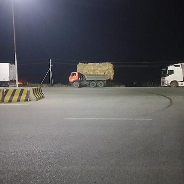 шины бу: KAMAZ 6x4 özboşaldan yük maşını – daşınma və tikinti işləri üçün - — 4