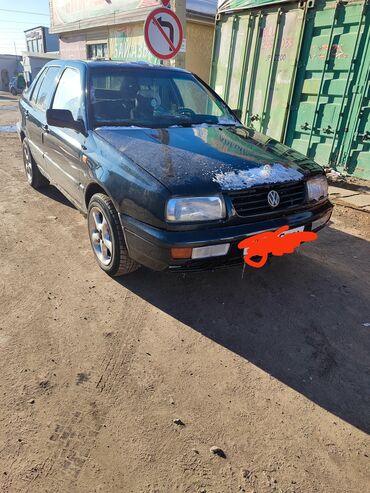 японка машина: Volkswagen Vento: 1992 г., 1.8 л, Механика, Бензин