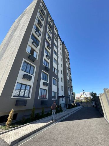 пол дома бишкек: 2 комнаты, 67 м², 106 серия улучшенная, 3 этаж, Дизайнерский ремонт